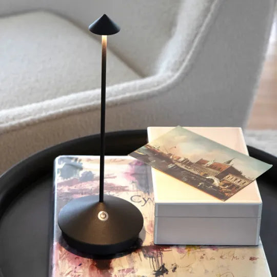 Oppladbar Trådløs LED-lampe – Vanntett og Dimbar