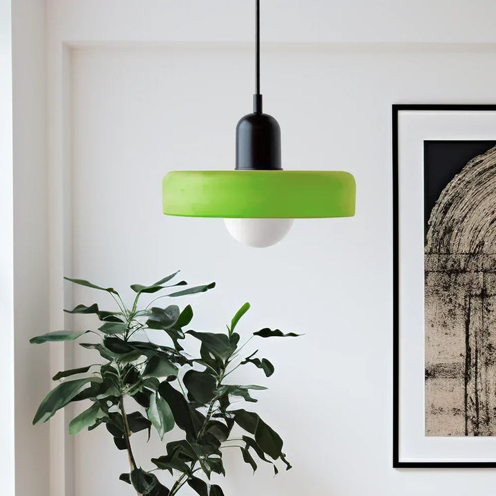 Bauhaus-tyylinen lyijylasi-riippuvalaisin