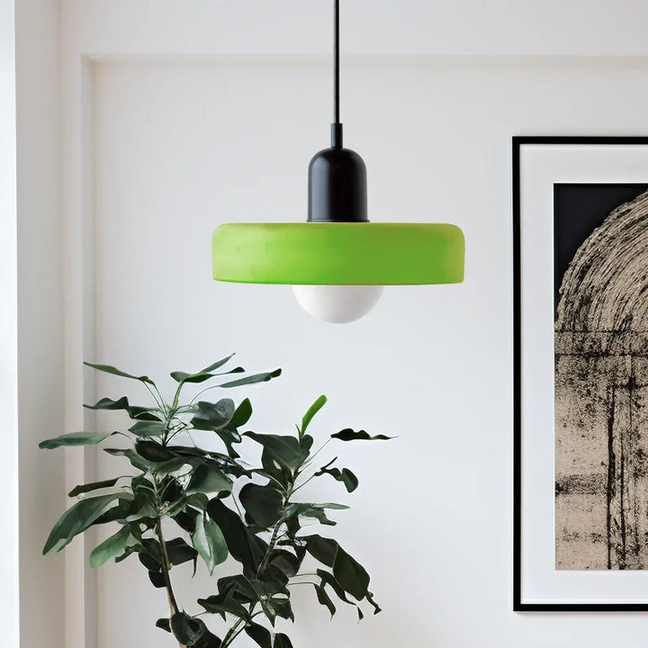 Bauhaus pendellampe i fargeglass