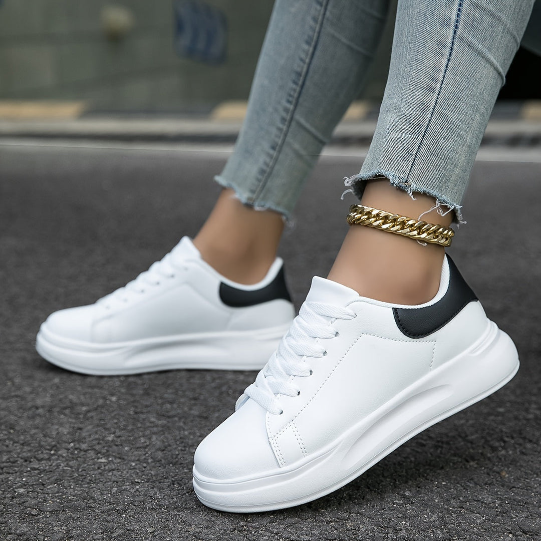 Kvinners Rene Hvite Lær Sneakers