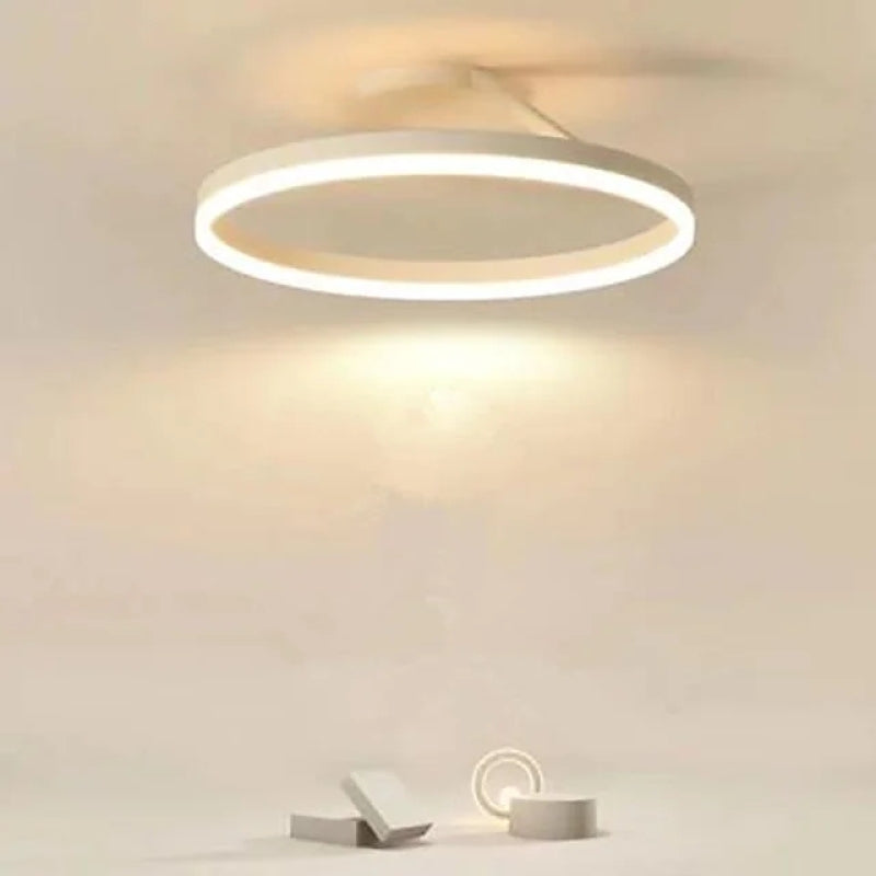 Arisha rund taklampe, moderne LED, svart/hvit, stue, gang, metall