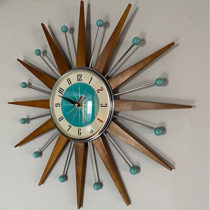 Håndlaget veggur i mid-century-stil | Retro veggdekor, stille og batteridrevet