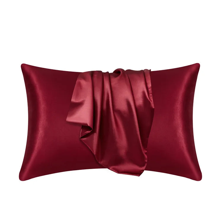 Tyynyliina 100 % mulberrysilkkiä — pehmeä iholle ja hiuksille.