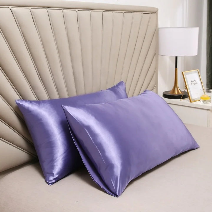 Tyynyliina 100 % mulberrysilkkiä — pehmeä iholle ja hiuksille.