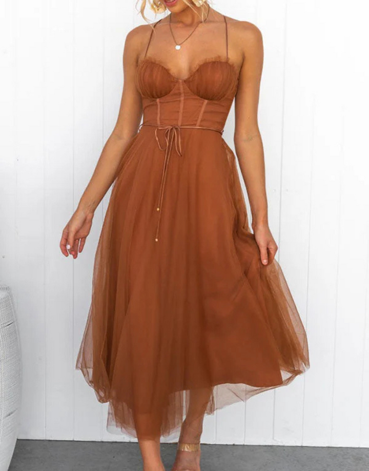 Kvinnens lette ermeløse maxikjole med V-hals