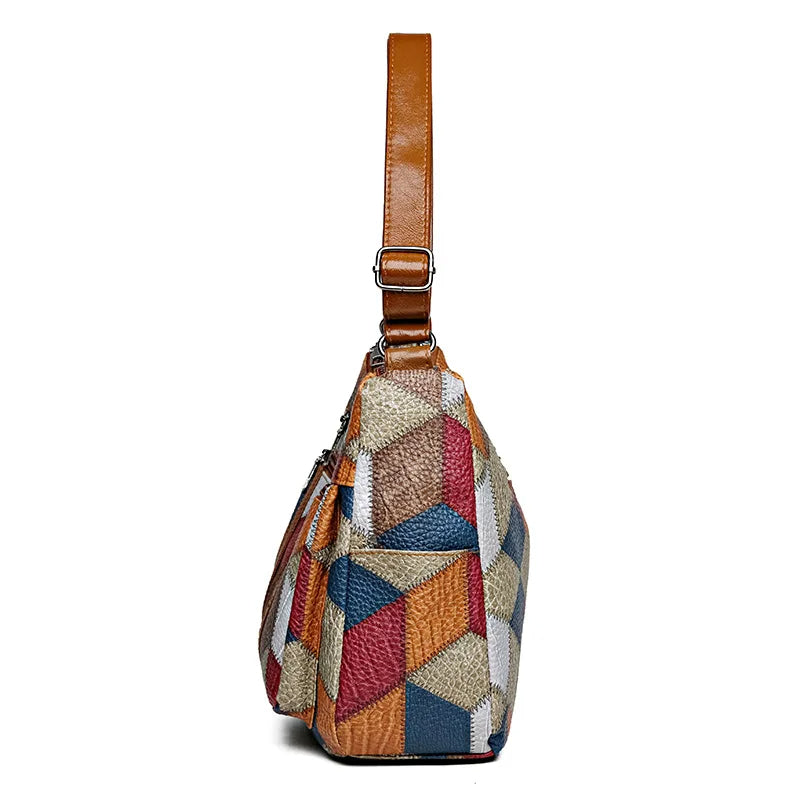 Patchwork-veske til hverdagen med innsatser i kunstskinn.