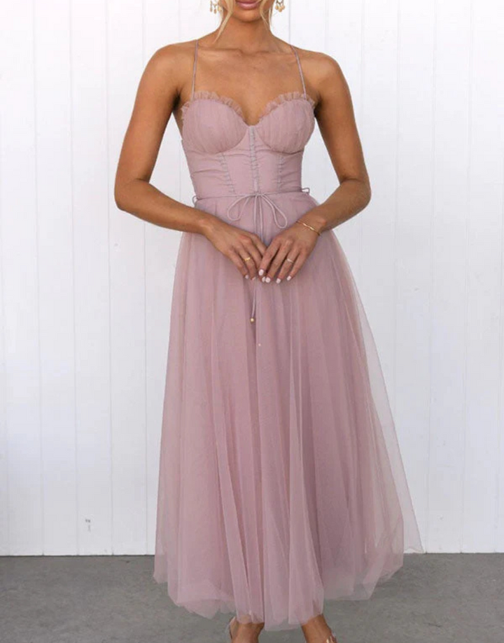 Kvinnens lette ermeløse maxikjole med V-hals