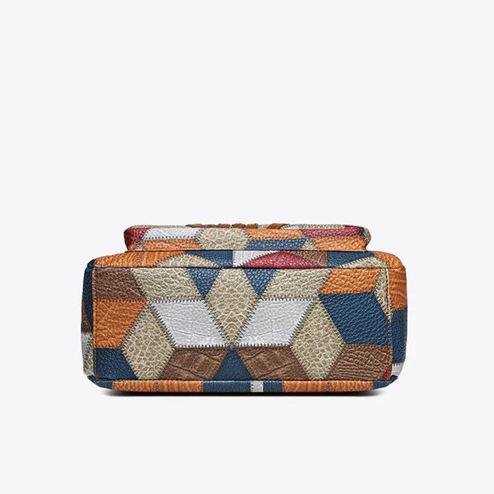 Patchwork-veske til hverdagen med innsatser i kunstskinn.