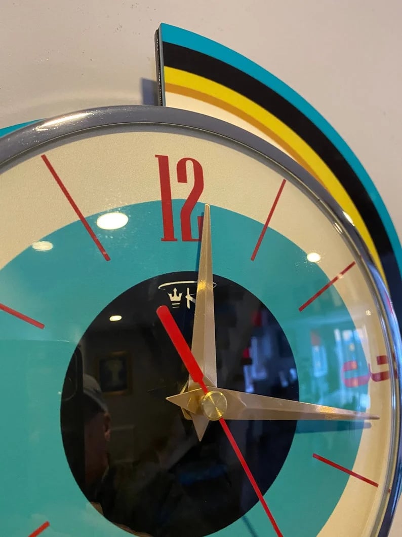Håndlaget veggur i mid-century-stil | Retro veggdekor, stille og batteridrevet