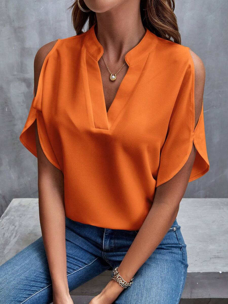 V-Hals Bluse med Korte Flare Ermer