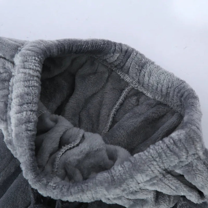 Winter Chill -pyjama | Lämmin ja pehmeä yöasu miehille