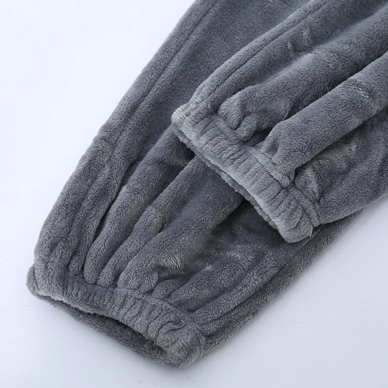Winter Chill -pyjama | Lämmin ja pehmeä yöasu miehille