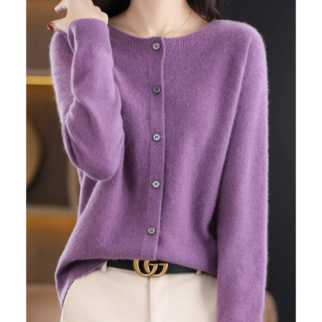 Cardigan til dame i merinould og kashmir – elegant strikket vinterjakke med rund hals