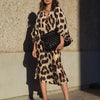 Linda – Elegant Leopard Print Kjole