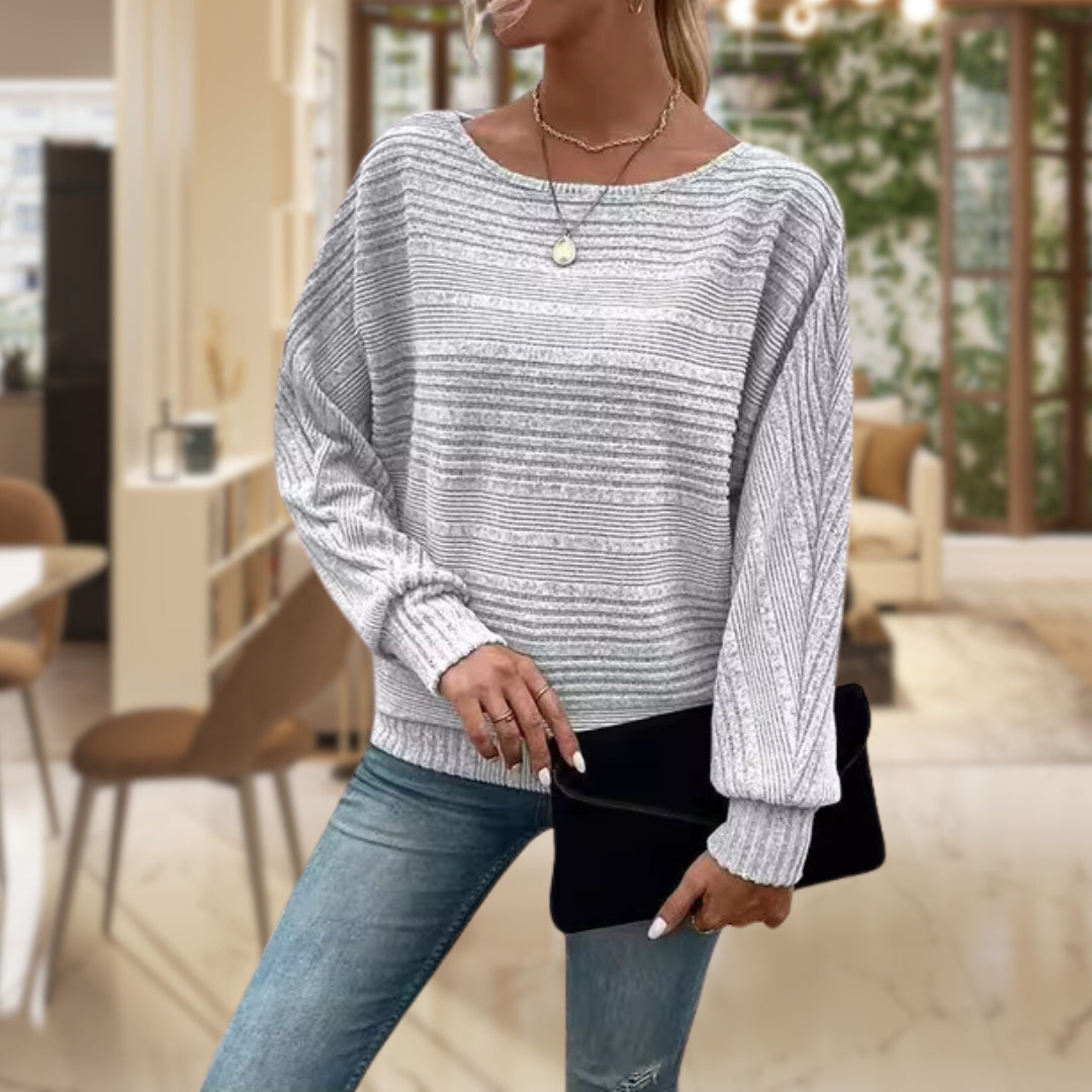 Trendy genser for kvinner med moderne struktur - Emma