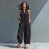 Ermeløs jumpsuit med V-hals og lommer