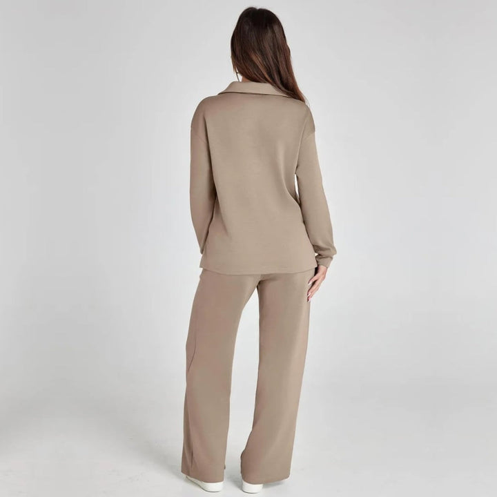 Loungewear-sett til dame med V-hals-genser og vid komfortbukse