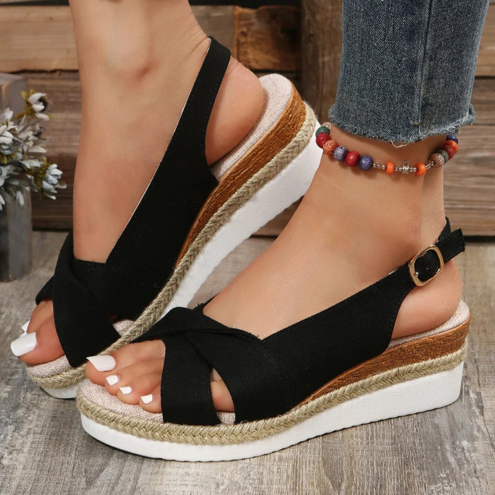 Fasjonable Open-Toe Wedge Sandaler for Kvinner Hev Din Sommerstil med Komfort og Eleganse