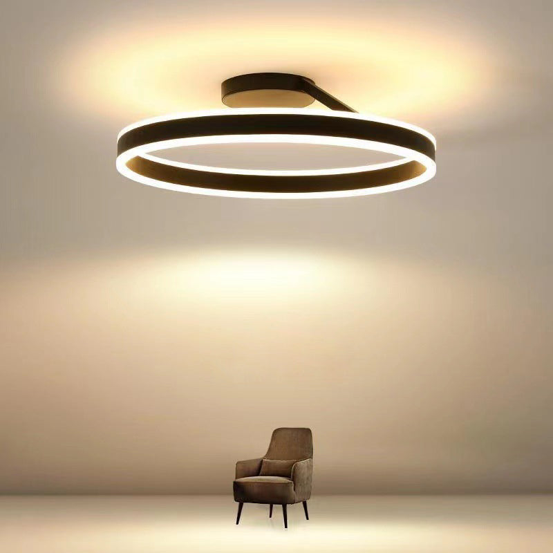 Arisha rund taklampe, moderne LED, svart/hvit, stue, gang, metall