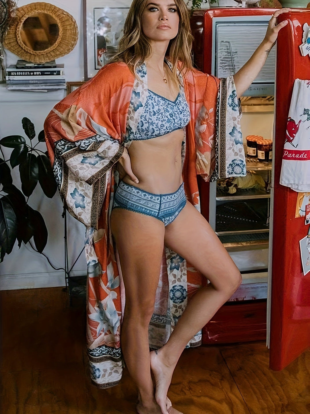 Punainen kukkakuvioinen kimono - Isabella