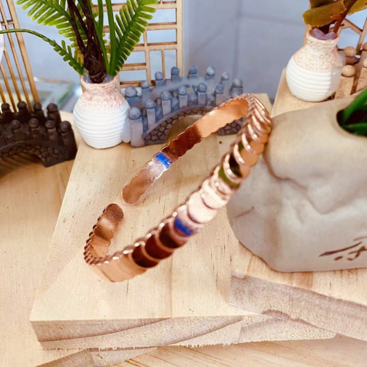 Trinnet Armbånd Glitrende Bangle