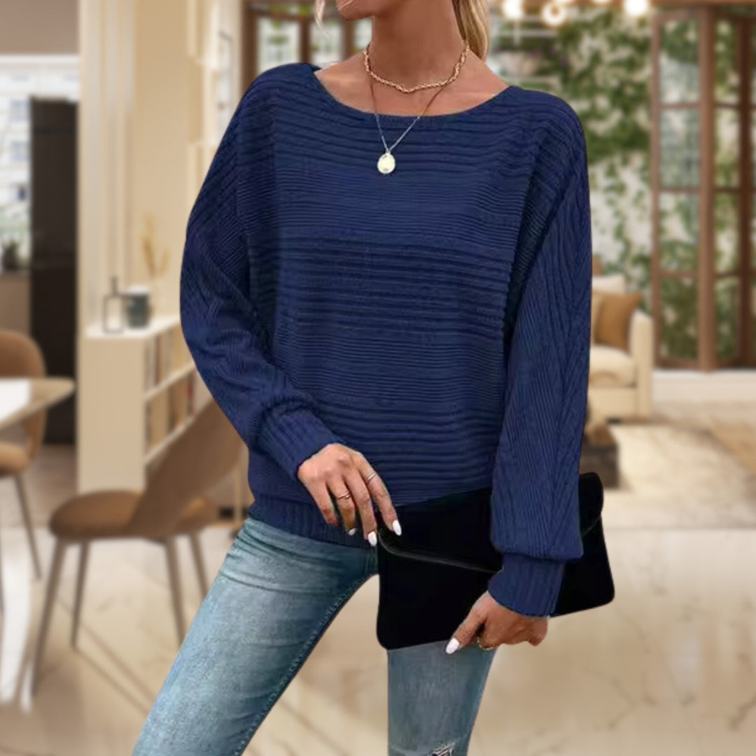 Trendy genser for kvinner med moderne struktur - Emma