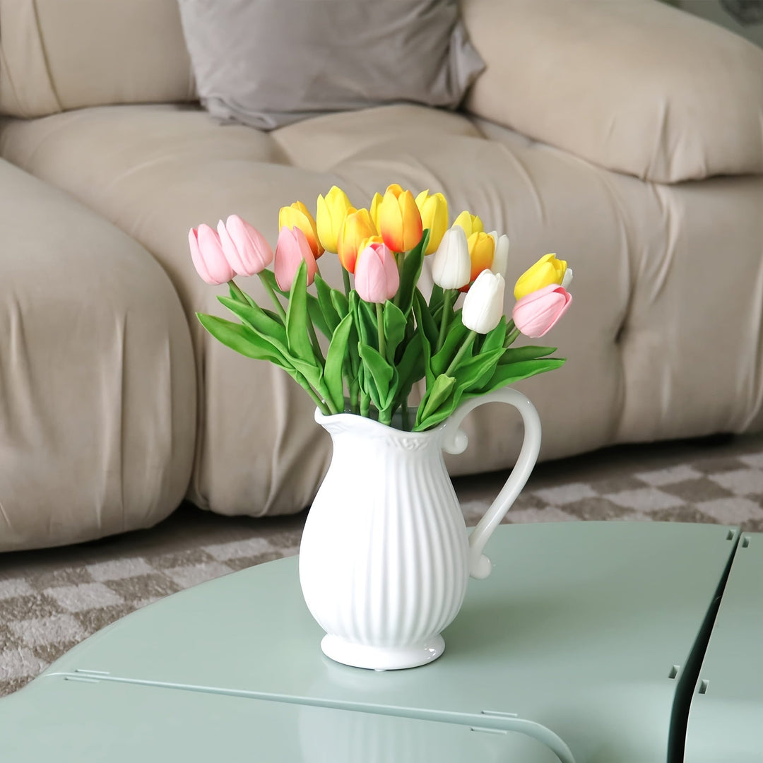 Sett med 10 realistiske tulipaner – Perfekt for bryllup og innendørs dekorasjon