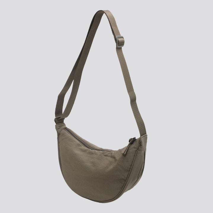 Romslig Nylon Skulderveske for Kvinner