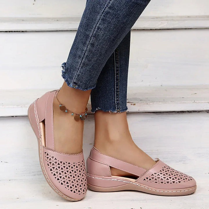 Slip-on kile sandaler.