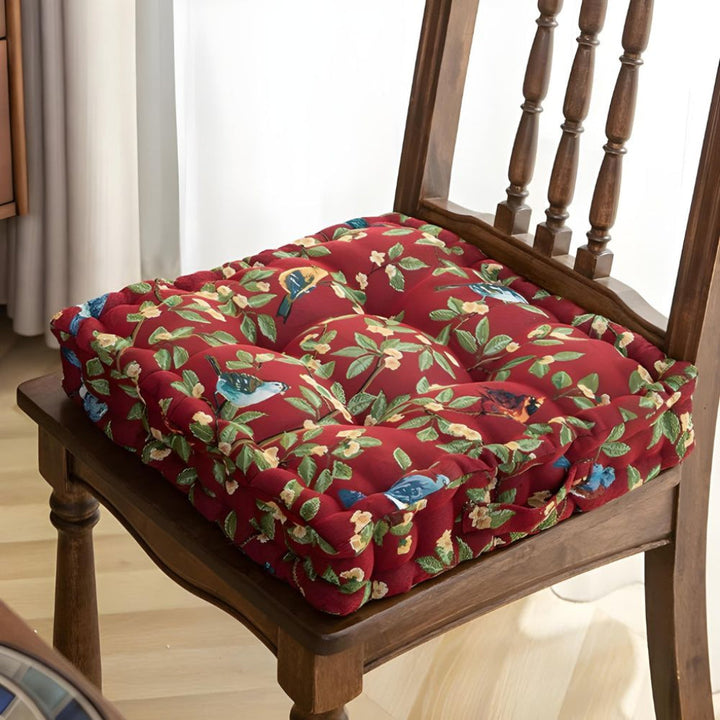 Tykk polstret setepute med bånd for spise- eller hagemøbler