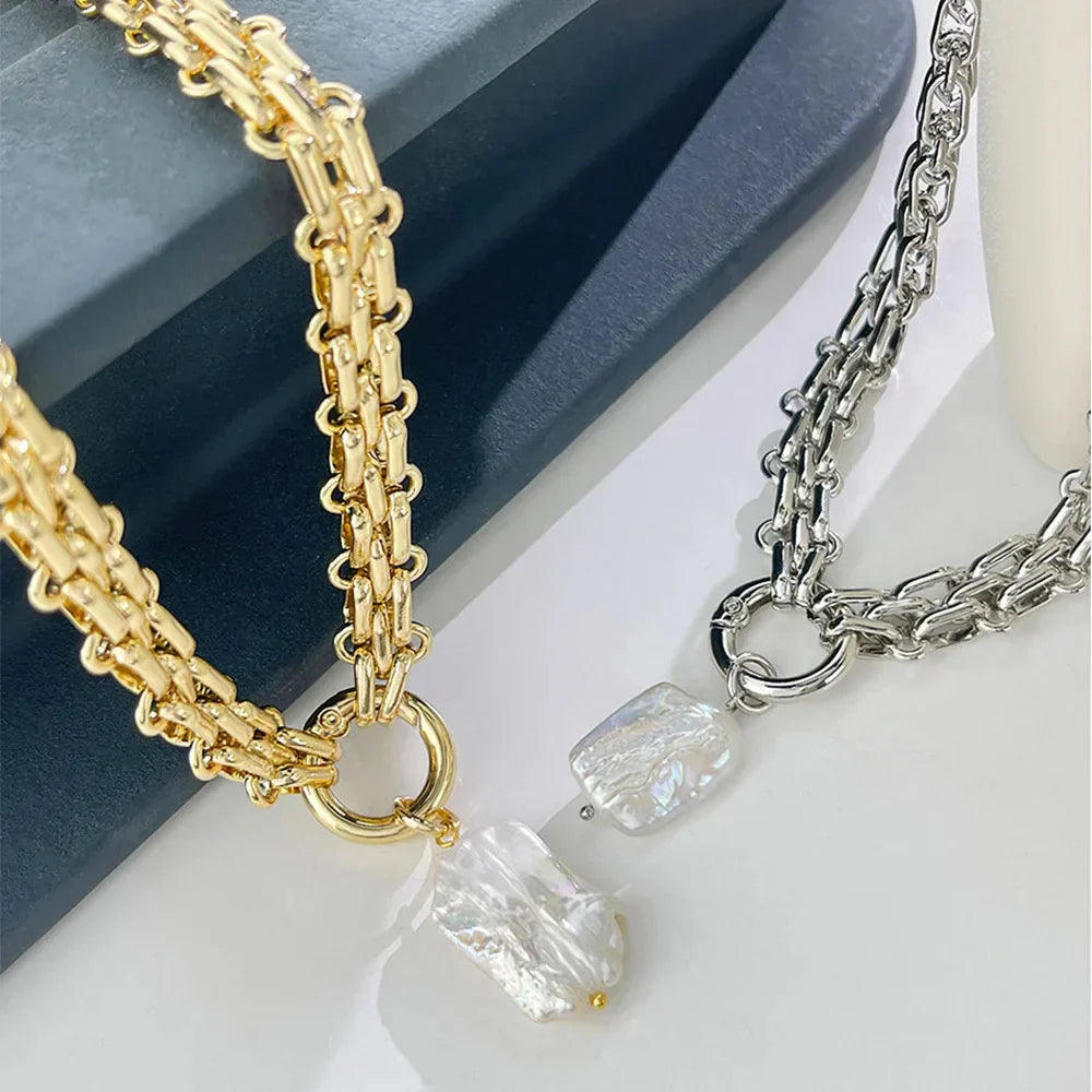 Baroque Freshwater Pearl Necklace med Gull &amp; Sølv Kjede