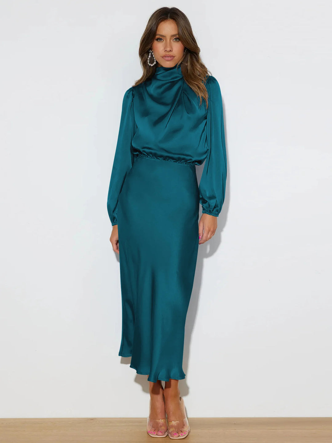 Elegant Satin Kjole for Kvinner