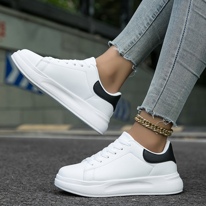 Kvinners Rene Hvite Lær Sneakers