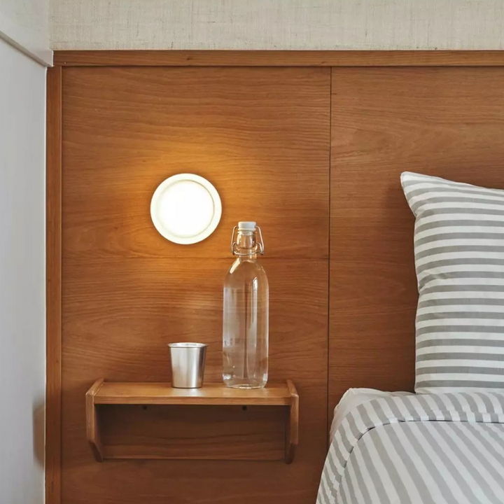 Rund moderne veggarmatur i glass med LED, 1 lyspunkt