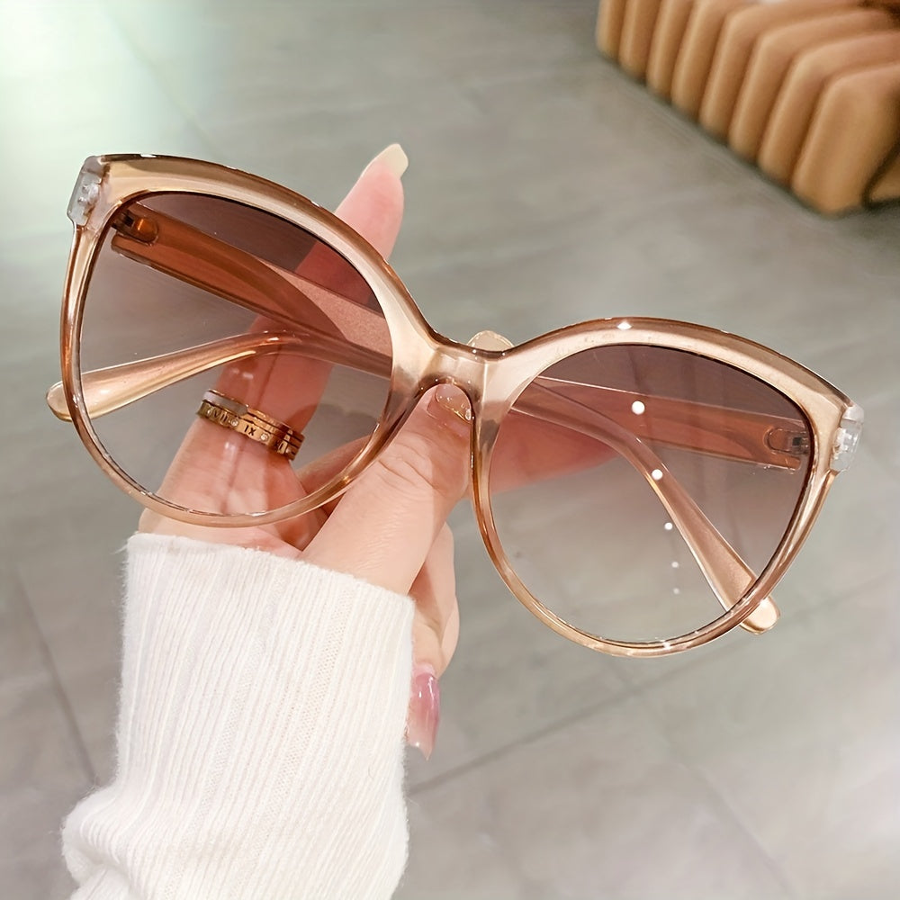 Luksuriøse cat-eye-solbriller for kvinner – Oversized og stilige for solfylte dager