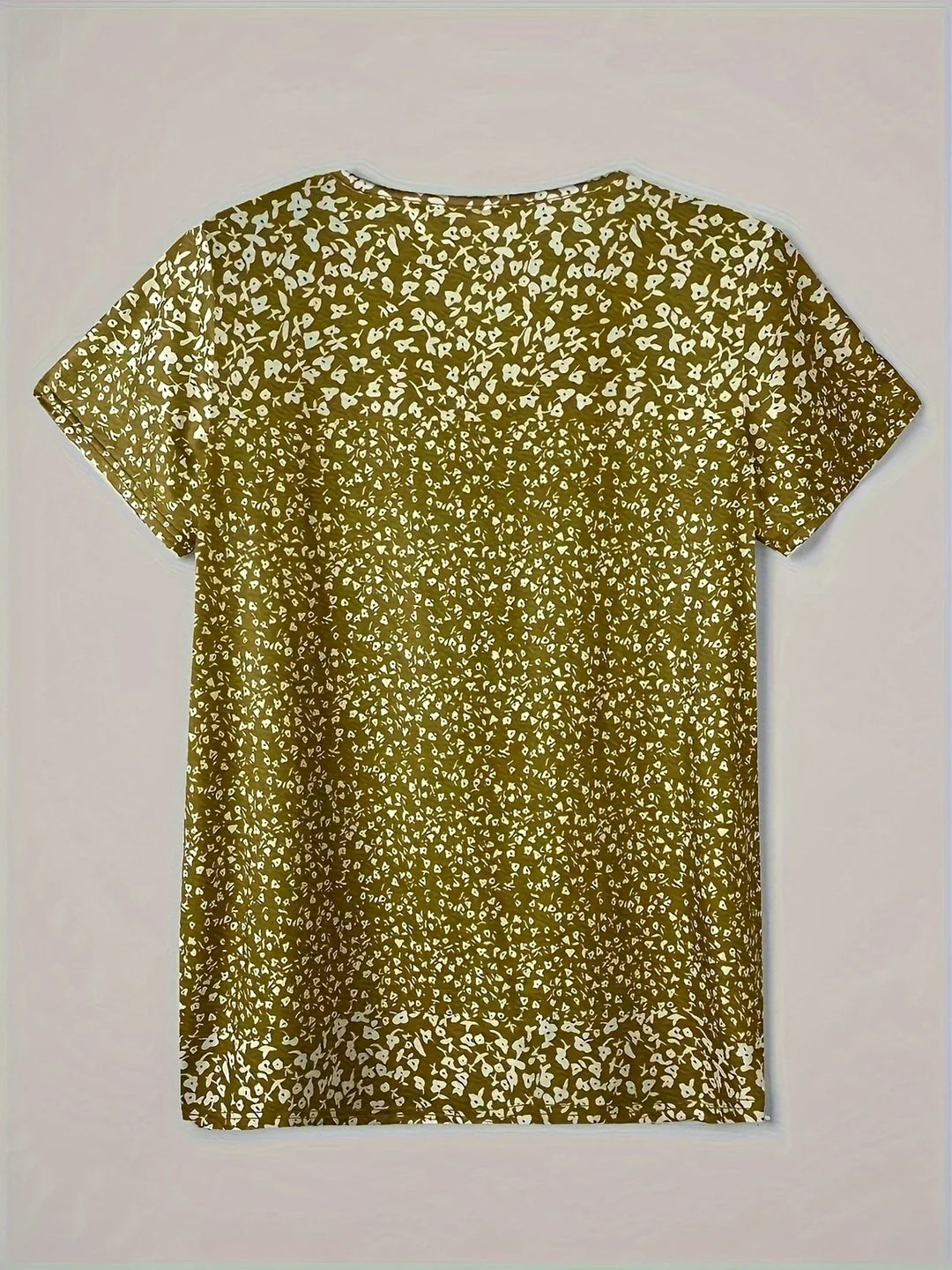 Casual Sommer Top med V-Hals, Knapplukking, og Korte Ermer