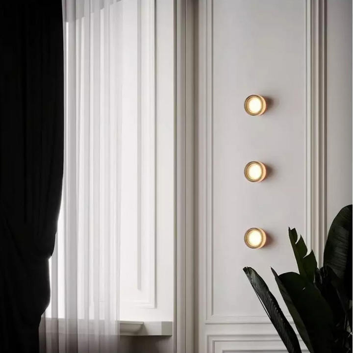 Rund moderne veggarmatur i glass med LED, 1 lyspunkt