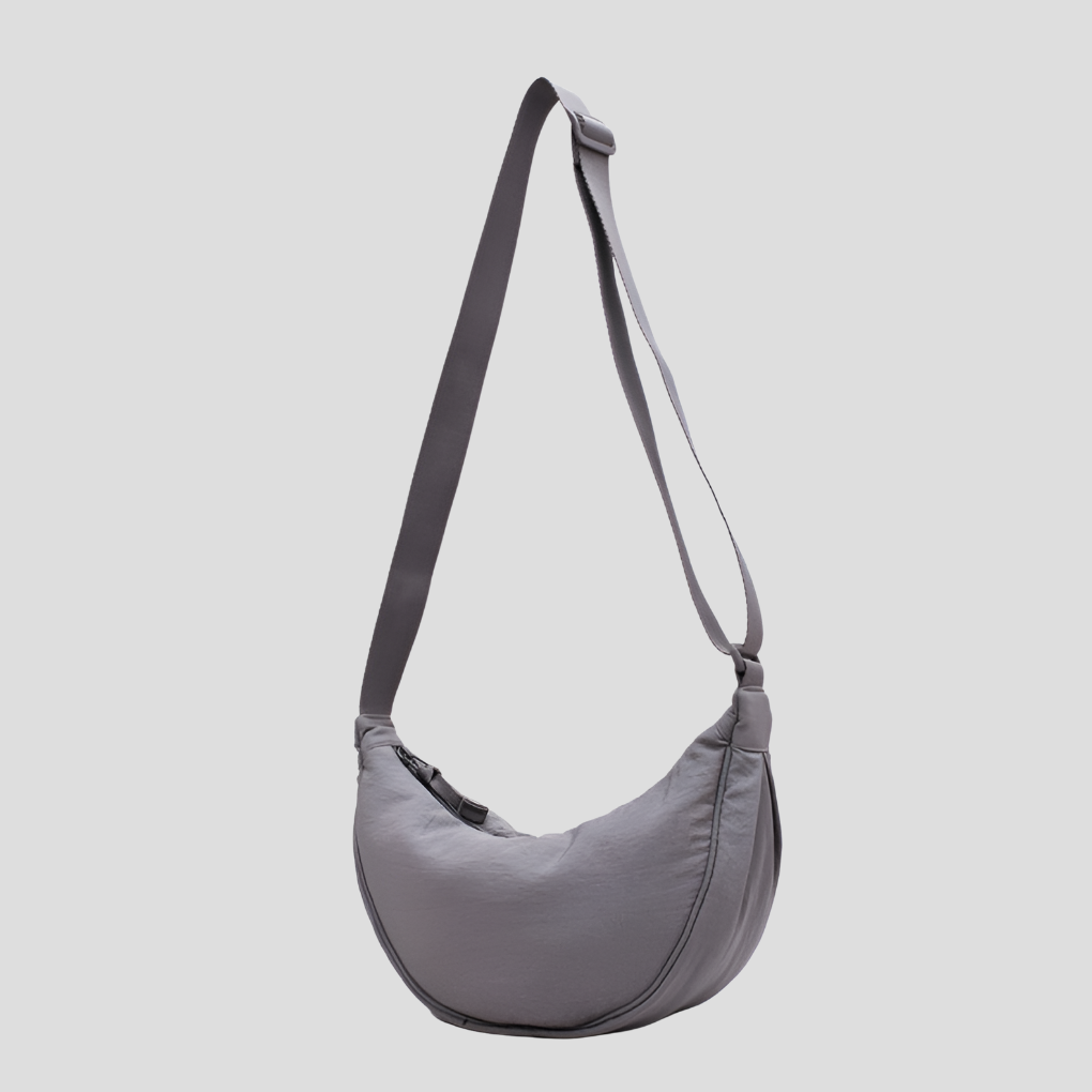 Romslig Nylon Skulderveske for Kvinner