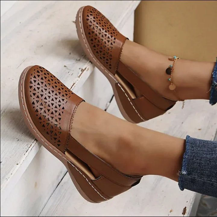 Slip-on kile sandaler.