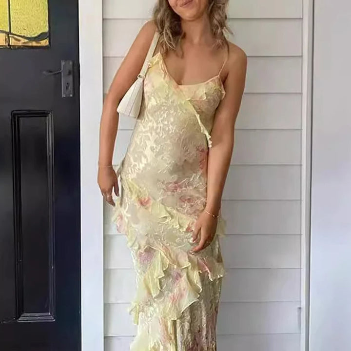 Fargerik Boho Maxi Kjole med Ruffles og V-Hals