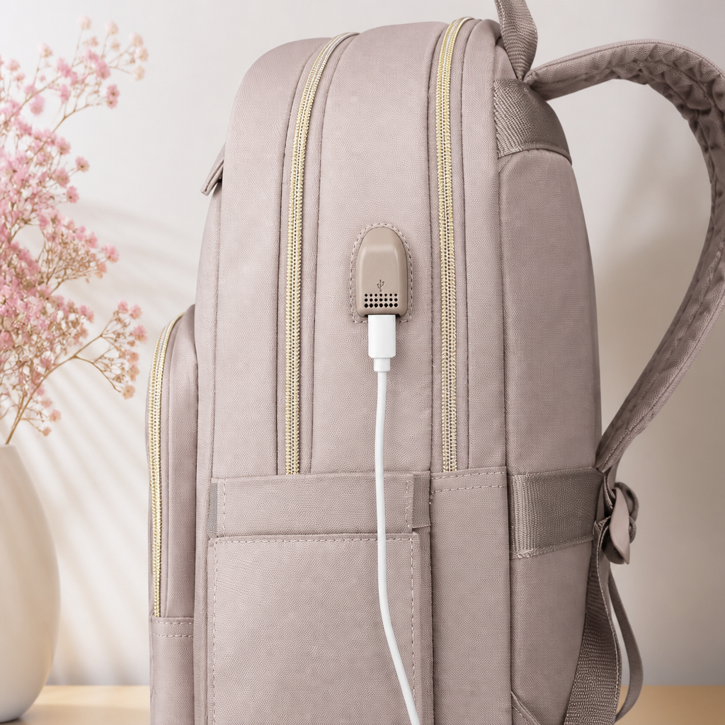 Tyylikäs tech-reppu naisille – USB & 15,6" – Carriro