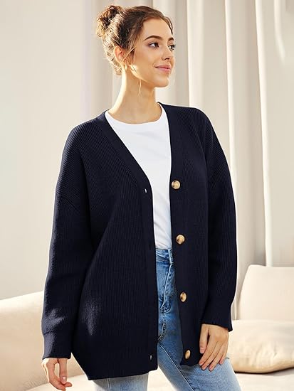 Oversized V-Neck Cardigan med Knappelukking