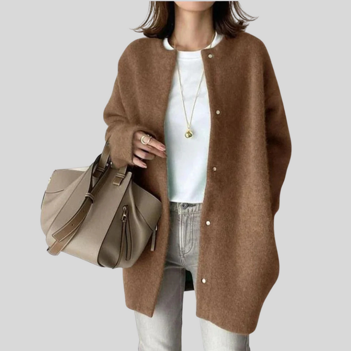 Elegant Cardigan – Raffinert Strikket Lag