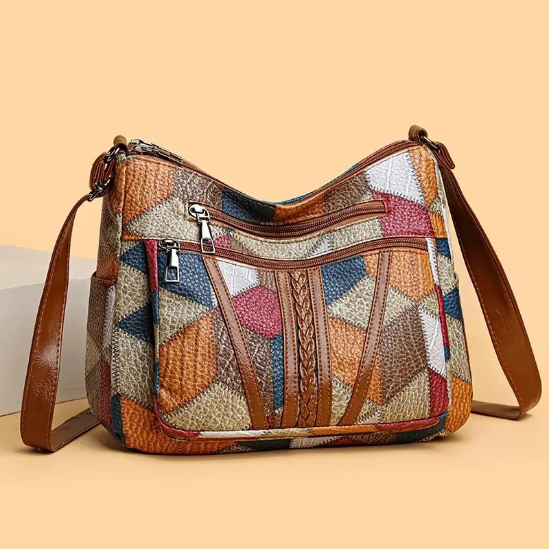Patchwork-veske til hverdagen med innsatser i kunstskinn.