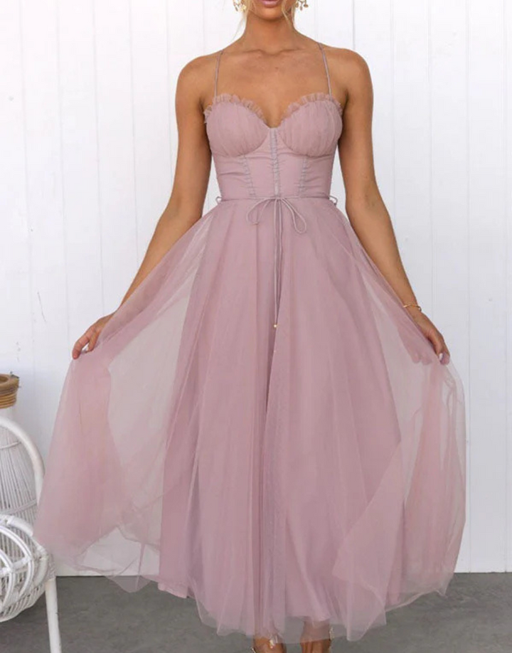 Kvinnens lette ermeløse maxikjole med V-hals