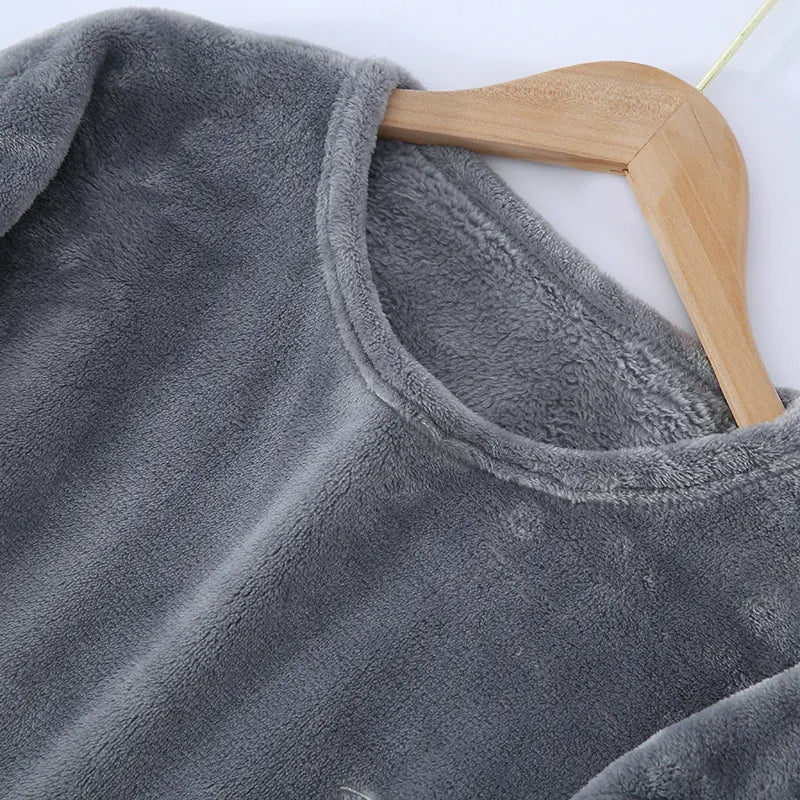Winter Chill -pyjama | Lämmin ja pehmeä yöasu miehille