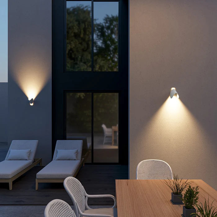 Justerbar Up-Down LED-vegglampe – varmt stemningslys, moderne design
