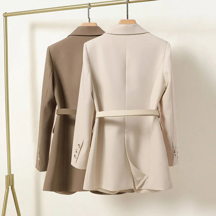 Elysa – Stilig Løs Blazer