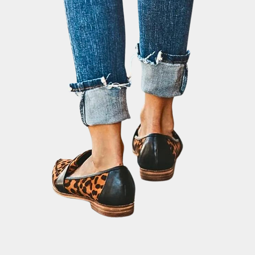 Kvinners Suede-Look Slip-On Loafers