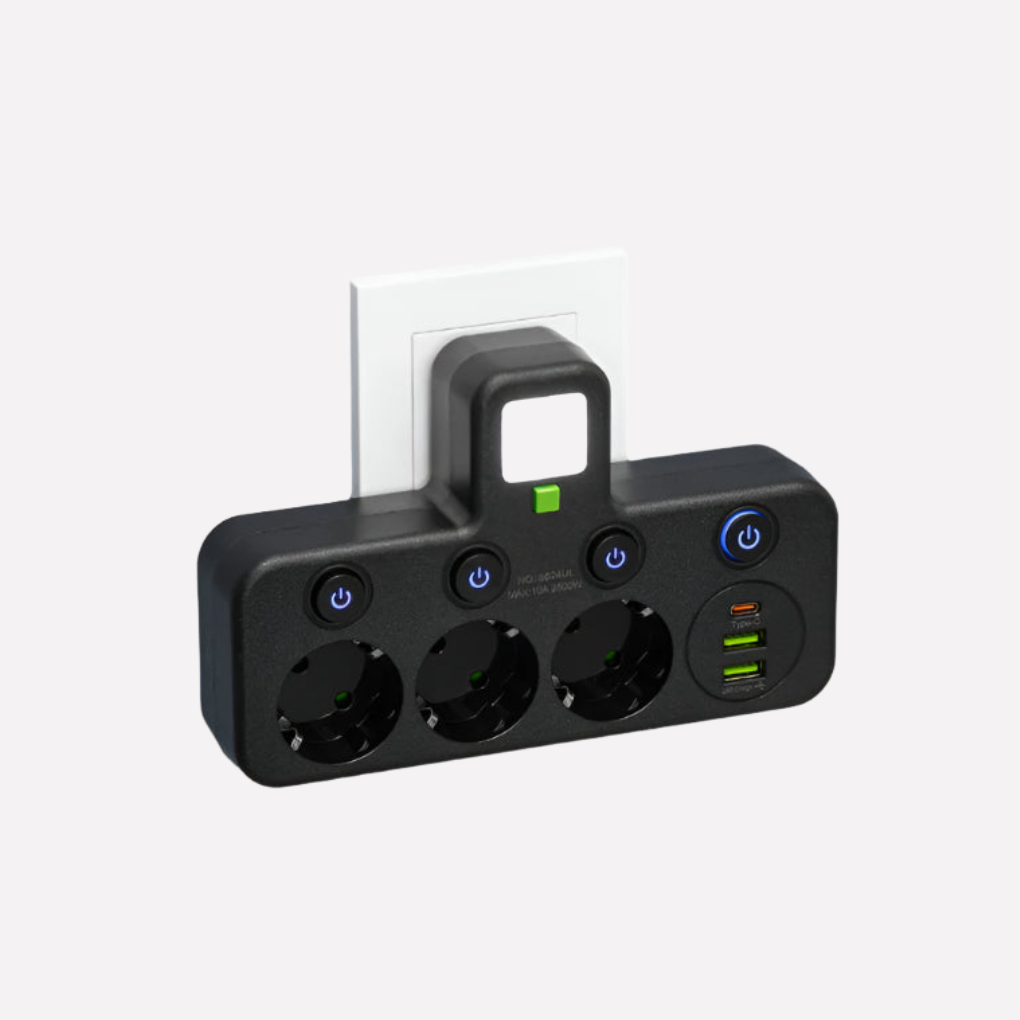 Strømfordeler med USB- og Type‑C-porter